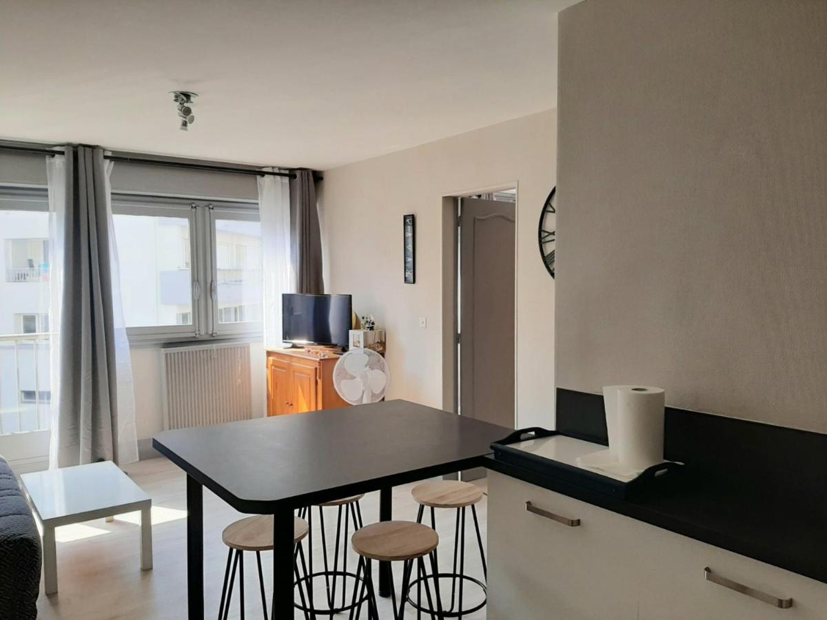 Appartement Confortable En Plein Centre De Saint-Jean-De-Luz, A Deux Pas De La Plage Et Des Commerces - Fr-1-239-586 Exterior photo